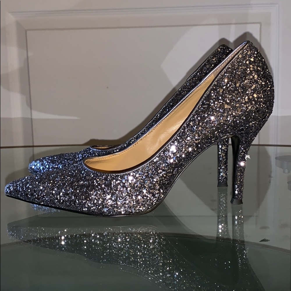 Nine West Flax in gunmetal. Glitter
